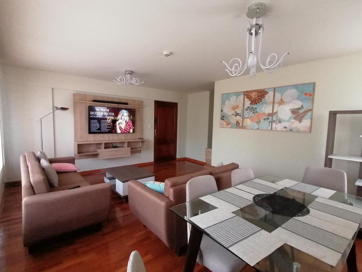 Apartamento M&L Santiago de Surco-Lima-Jockey Plaza-Embassy USA Esterno foto